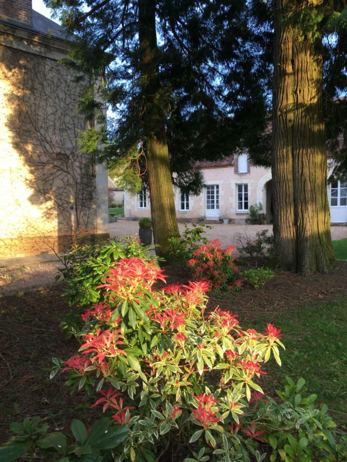 Les Couleurs Du Verger Beaumont-les-Autels Exterior foto